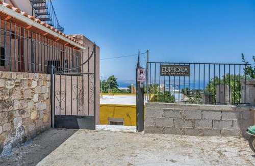 Zia House | Euphoria Village House