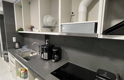 Petralona Apartment | Eva'sLuxHouses