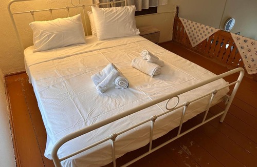 Aperio House | Everlasting Blue