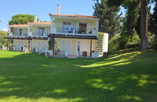 Eretria Villa | Evia Blue Paradise, Beachfront Villa