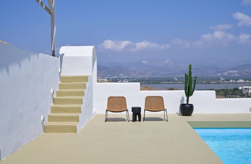 Agios Prokopios Villa | Exclusive Exotic Suite