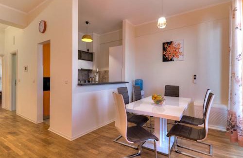 Boreti Apartment | Exclusive Luxury Villa in Dukley Gardens