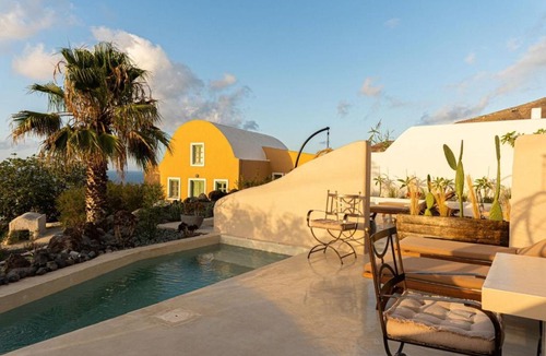 Finikia Villa | Exclusive Santorini Villa 3 Bedroom Villa Private Jetted Pool Sea View