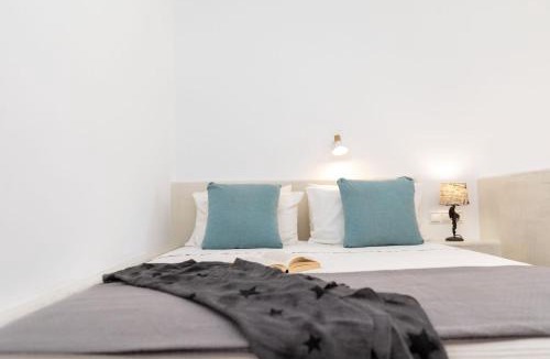Naxos Town Villa | Exquisite Naxos Suite Deluxe Junior Suite Private Balcony