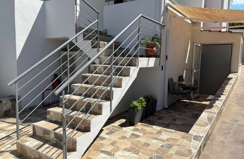 Saronikos Apartment | Fabulous 2-bedroom apartment with AC in Kalivia Thorikou