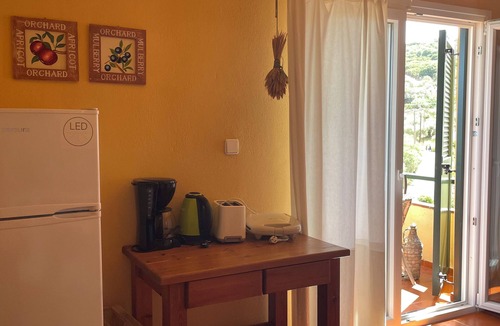 Pirgadikia Apartment | Family apartment with sea view, only 3 min away from private beach