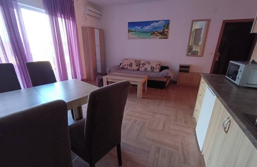 Susanj Apartment | Family apartment with a sea view