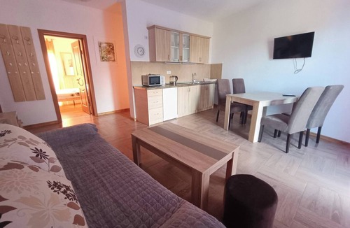Susanj Apartment | Family apartment with a sea view