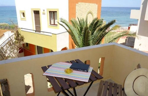 Sfakaki Apartment | Family Apartment With Sea View And Swimming Pool
