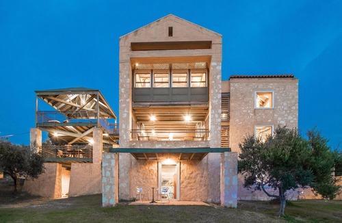 Agia Villa | Family friendly 350meters from beach private heated pool panoramic views.