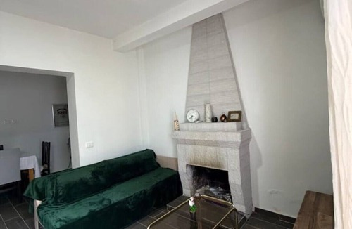 Mbrostar-Urë House | Family house with Garden & Free Parking