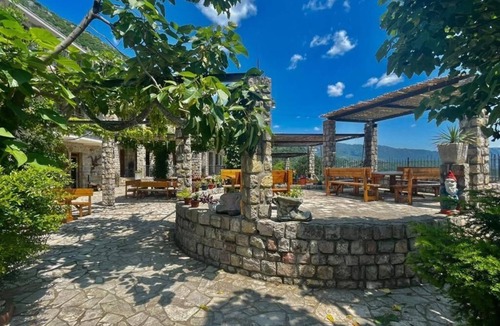 Podostrog Apartment | Family Retreat Bozovic
