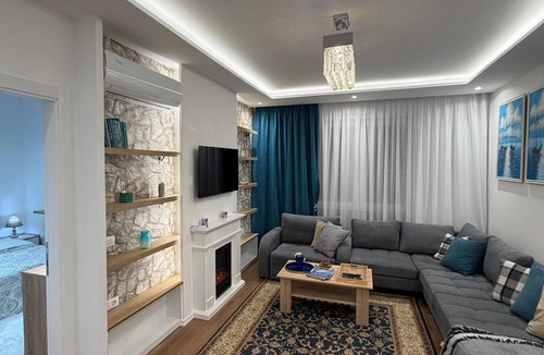 Tirana Apartment | Fantastic 1-bedroom apartment with AC in cool Univers City