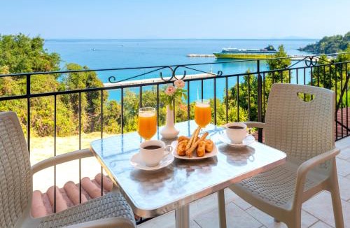 Eleios-Pronnoi Apartment | Faro Del Porto