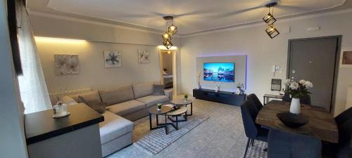 Alexandroupoli Apartment | Faros & Beach View