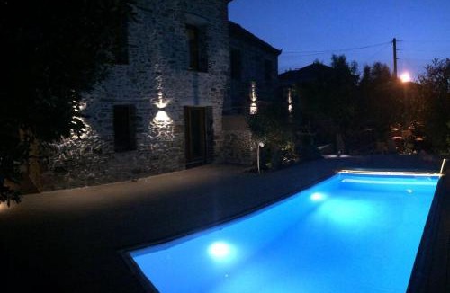 Loutropoli Thermis House | FEEL LIKE HOME IN LESVOS