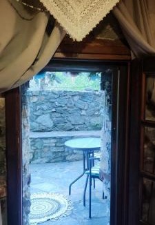 Panteleimon House | Feggaropetra Inn Magic Mountain House