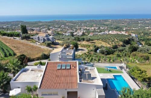 Adele Villa | Felix Villa with magic view and heated pool