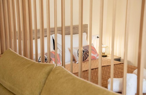 Polichrono Apartment | Fenia's Studio