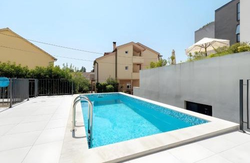 Tomicici Apartment | Fides Stylish Apartments Tivat with Pool