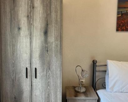 Trikeri House | Filenias seaside rooms