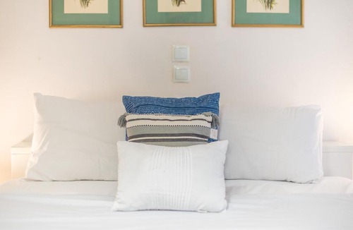 Kypseli Apartment | FilOikos Reunion Central Mansion 5BR 3BA