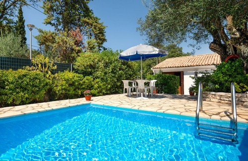Kassiopi House | Fishermans Cottage in Kassiopi
