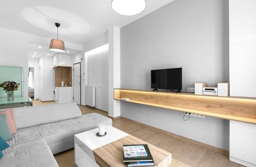 Thessaloniki Apartment | Flaneur Nilie Hospitality MGMT
