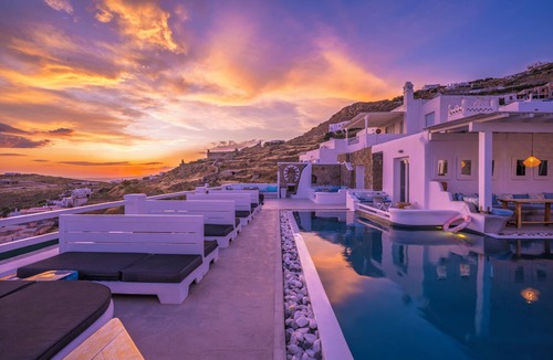 Agios Stefanos Hotel | Flaskos Luxury Suites