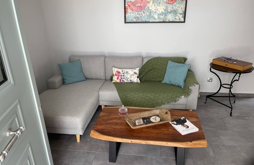 Kaligata House | Flat - Sleeps 2 - Parking - Patio