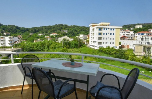 Gjerana Apartment | Flat w Garden, Balcony 5 min to Beaches in Uljinc