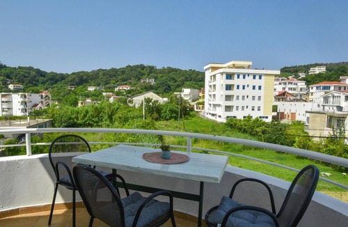Gjerana Apartment | Flat w Garden, Balcony 5 min to Beaches in Uljinc