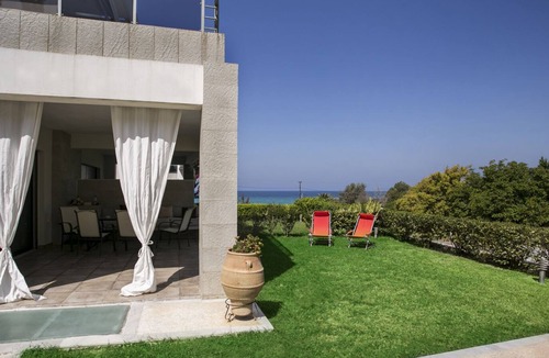 Kassandra House | #FLH - Pampa Grass House, Posidi
