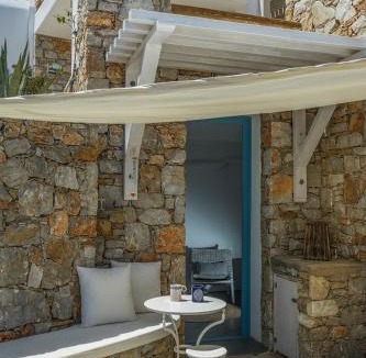 Karavostasis House | Flisvos
