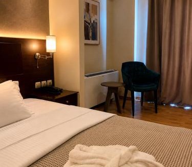Gefira Mpania Hotel | Flisvos Hotel Nafpaktos