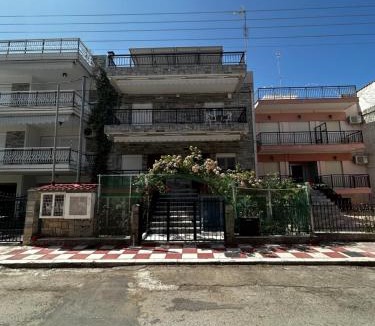 Flogita House | Flogita Family Maisonette Near The Sea
