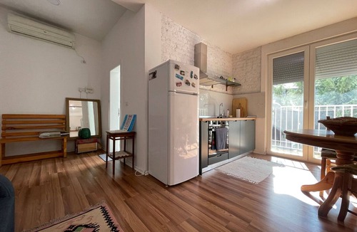 Tirana Apartment | Flora - Modern Rooftop Apartment with Balcony