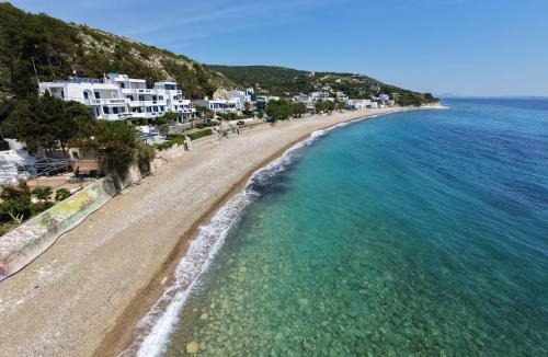 Paralia Agias Fotinis Apartment | Fotini Apartments