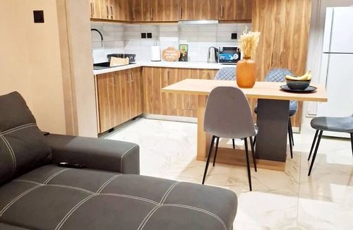 Nea Ionia Apartment | Fotis Urban Athens Beauty