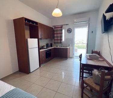 Ano Mera Apartment | Four S Apartments