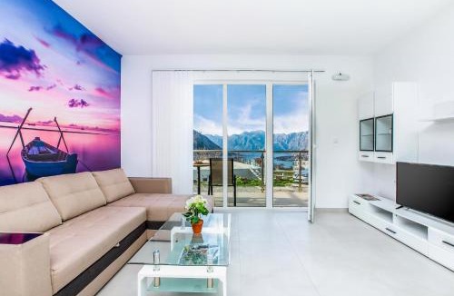 Skaljari Apartment | Four Seasons Apartments