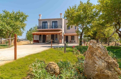 Kamariotissa House | Fragkos Doukas Rooms