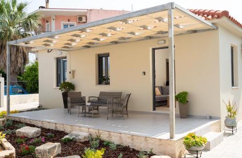 Khelmata House | Frank's Place - Private Parking