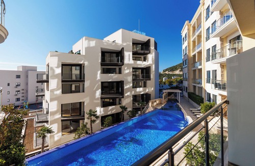 Becici Apartment | "Free Spa" Sea View Luxury Dream Getaway + Gym