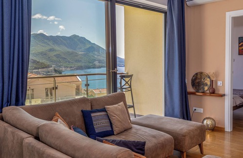 Becici Apartment | *Free Spa* Stylish Dream Getaway! 270° SeaView 1BR