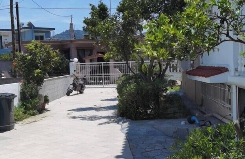 Kremasti House | Freeman Greenlees Hellenic Garden House