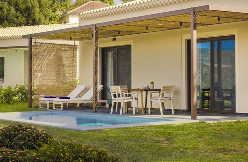 Menegata Villa | FRG Villas : Villa Cantare