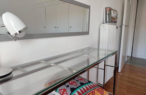 Vyronas Apartment | Front Monastery apartment in the greenery a few steps from Sintagma Square (20 min)