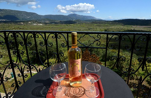Lakones Apartment | Fundana Villas Corfu | Family Apartment
