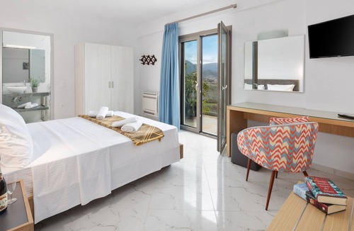 Lakones Villa | Fundana Villas - Villa
